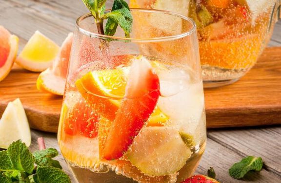 White Sangria Spritzer