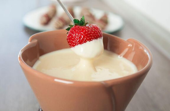 White Chocolate Apricot Fondue