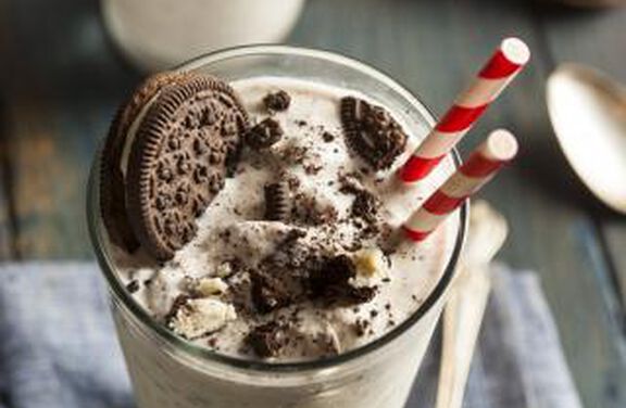 Chocolate Cookies and Cream Shake