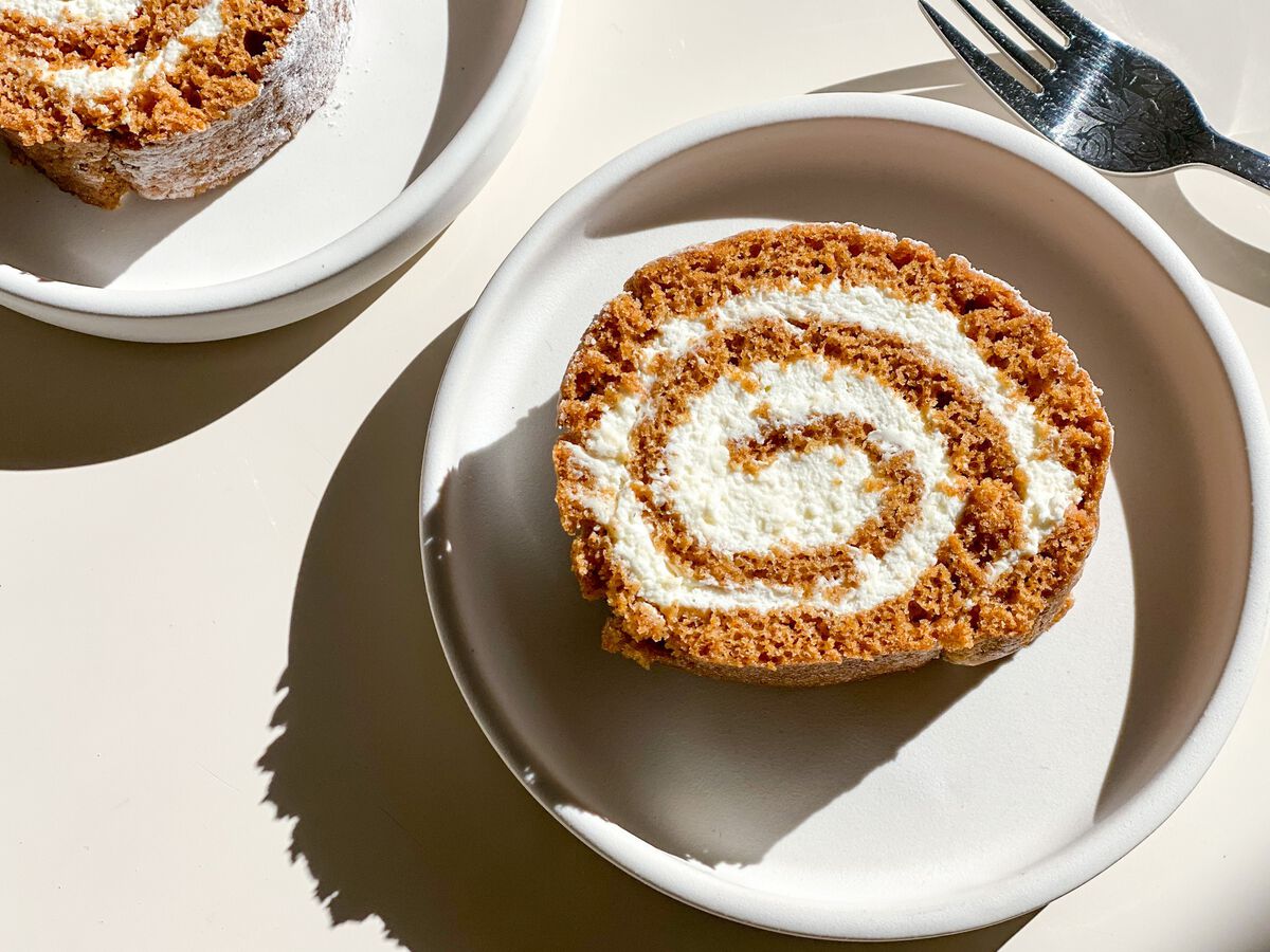 PumpkinWhite Chocolate Cake Roll