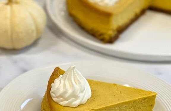 Pumpkin Cheesecake with Gingersnap Cookie Crust