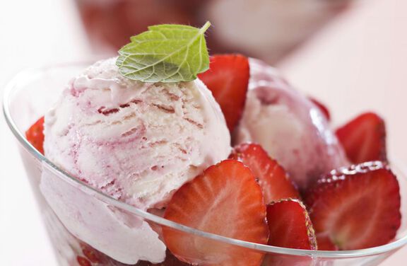 Fresh Strawberry Ice Cream