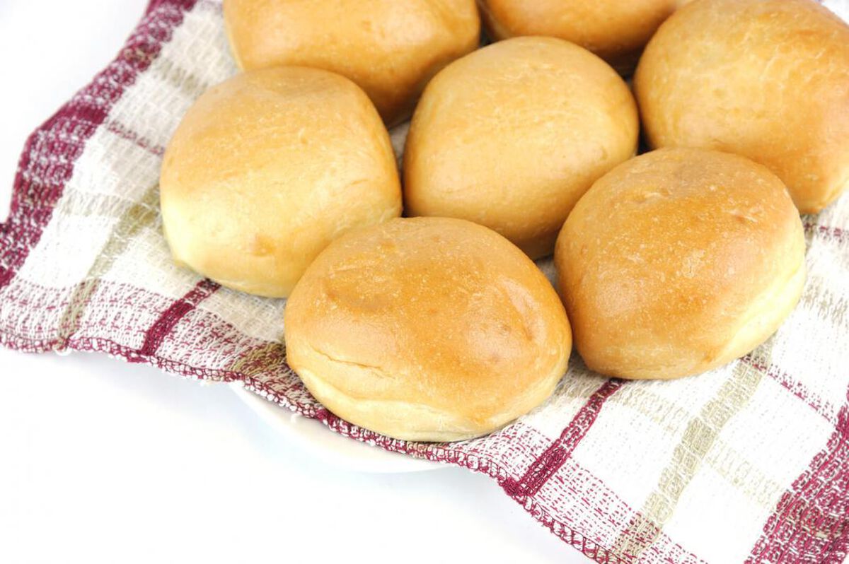 Buttery Dinner Rolls-1