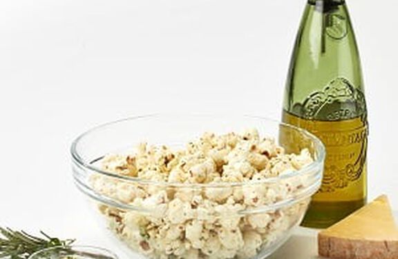 Candied Bacon and Jalape&ntilde;o Popcorn