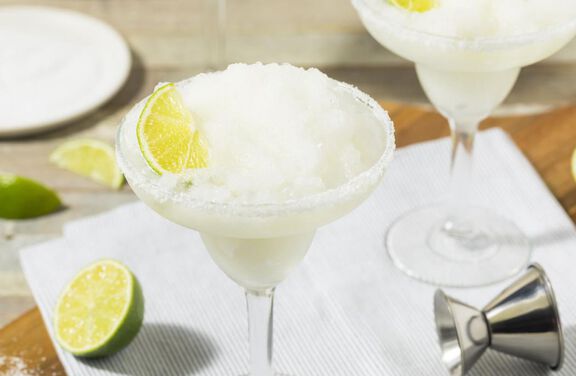 Classic Frozen Margarita - 7 (8 oz) servings