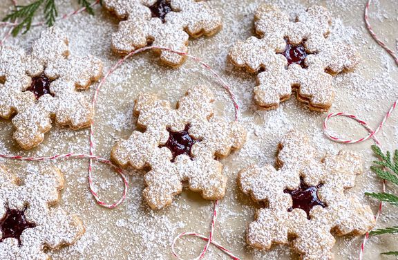 Linzer Snowflakes