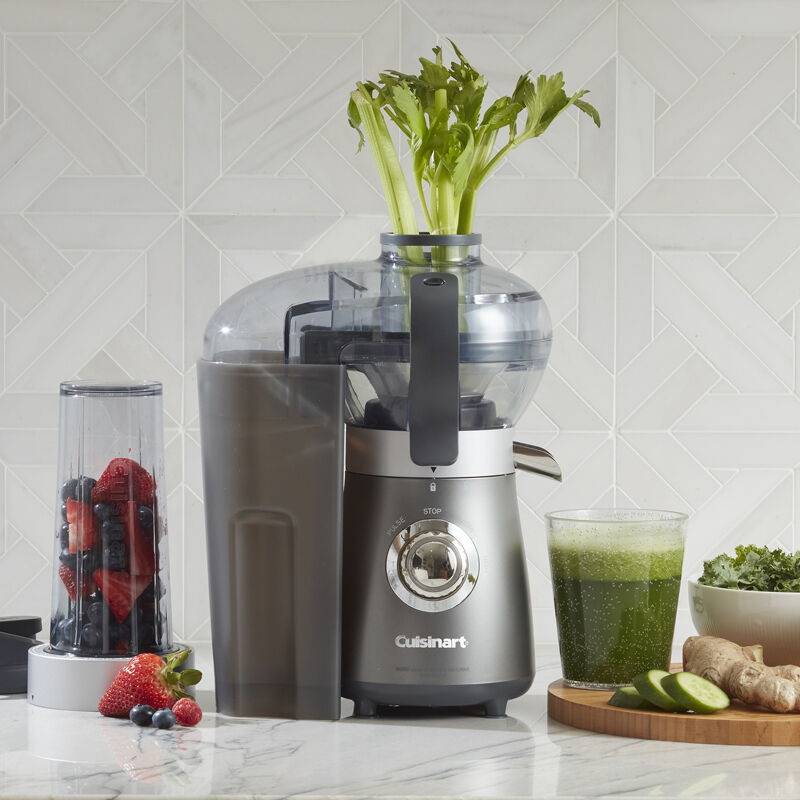 Compact Blender and Juice Extractor Combo