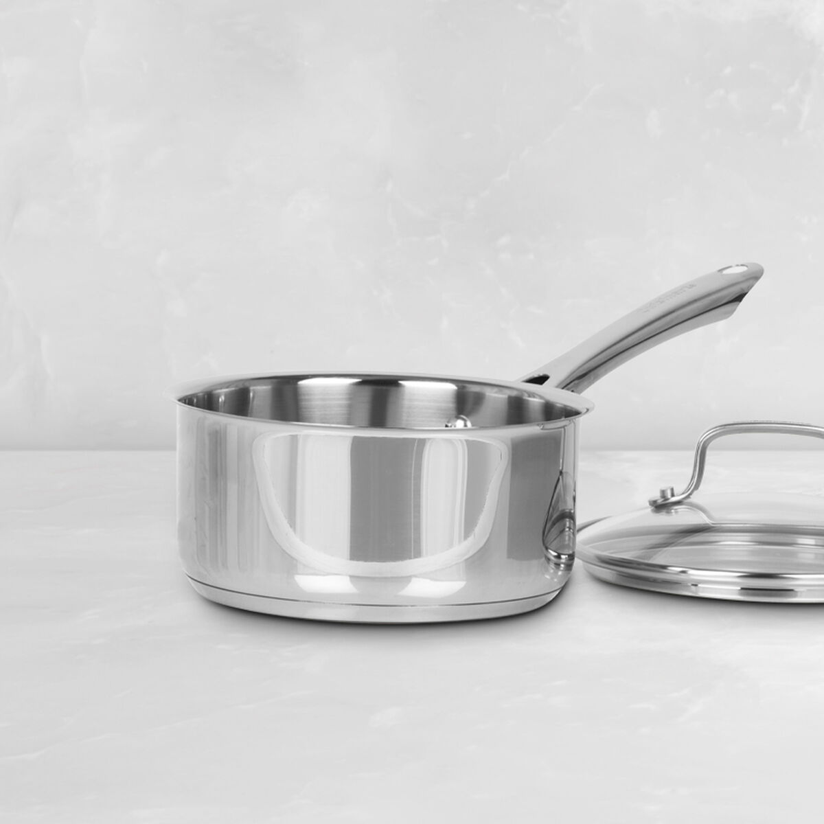 Casserole de 2 pinte (1,89 L) avec couvercle