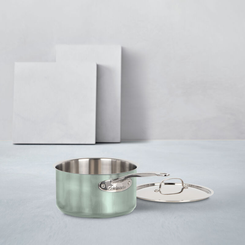 Casserole de 3,5 pintes (3,3 L) avec couvercle &ndash; pistache p&acirc;le